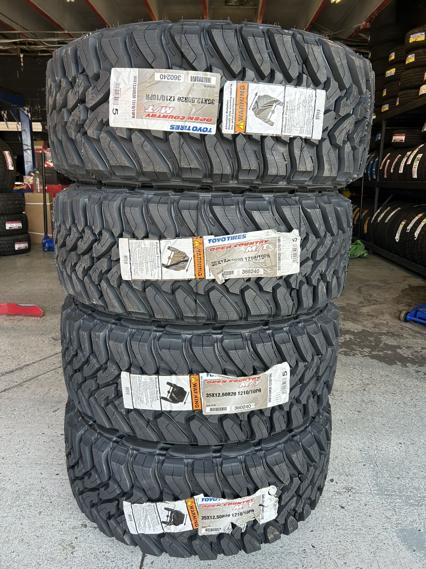 BRAND NEW SET OF TOYO OPEN COUNTRY MT 35x12.5x20