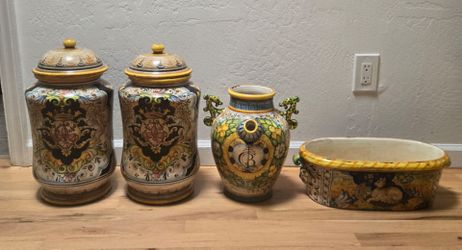 Vintage Italian Majolica Ceramic Set 4 Hand Painted Tuscan Lidded Jars Planter
