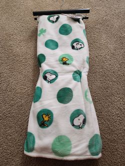 Snoopy ST Patrick Day Blanket