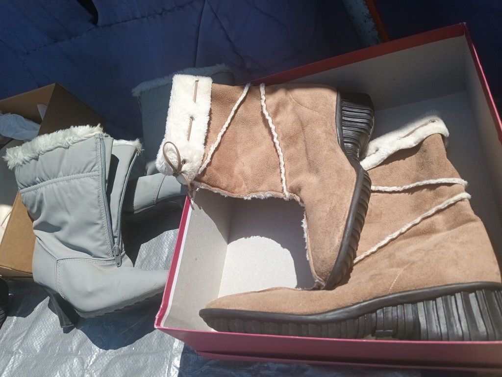 Women's Boots Sz 9