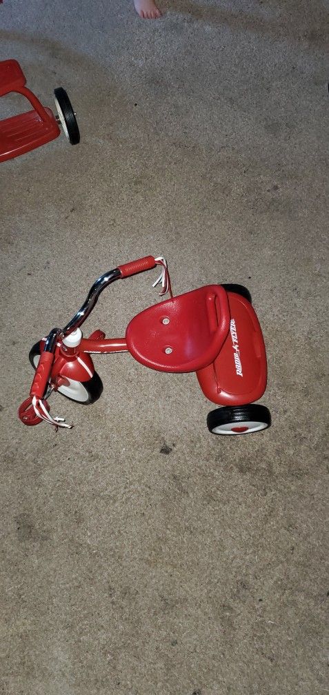 Radio Flyer Flooding Tricycle $40