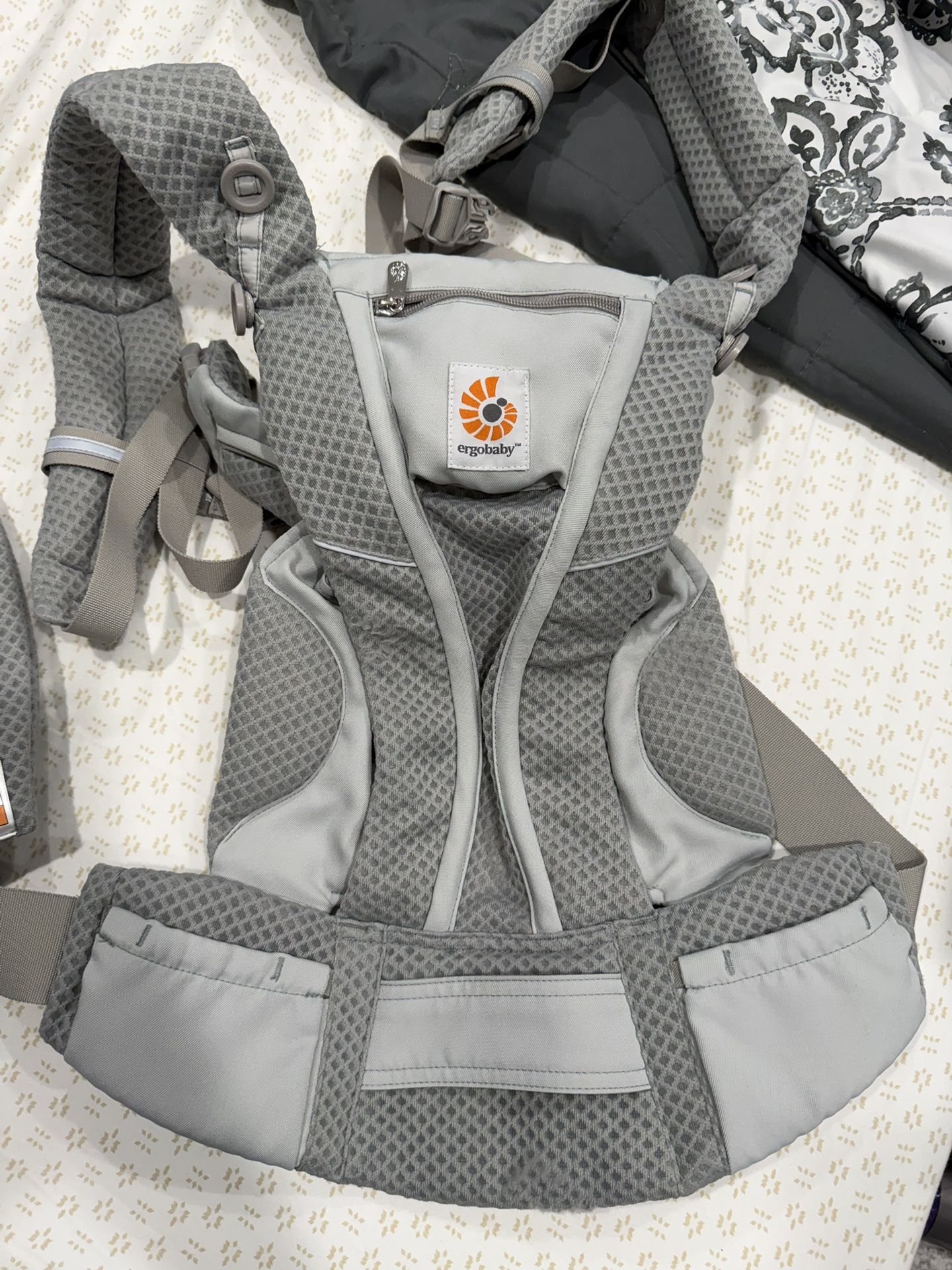 Ergo Baby Baby Carrier Wrap Omni Breeze Grey And Mobi Baby Wrap