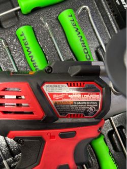 Milwaukee sander/polisher