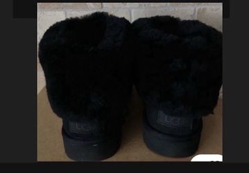 UGG Classic Mini Cuff Ankle Boots