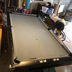 Brunswick Pool Table 