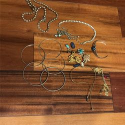 17 pcs 1960’s Costume Jewelry
