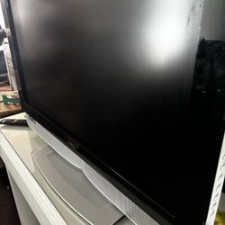 Vizio 32 Inch TV/ChromeCast 