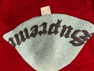 Supreme bucket hat 1000% authentic blue 99$