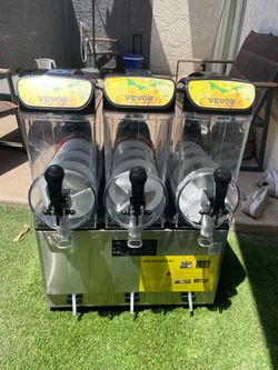 VEVOR Commercial 3 Tank Frozen Drink Margarita Maker 15L x3 Excellent Condition