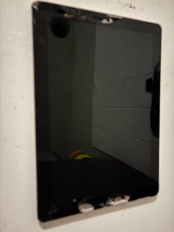Surface Pro 10-11 small (broken, for parts)