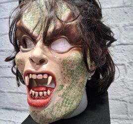 Vintage vampira mask