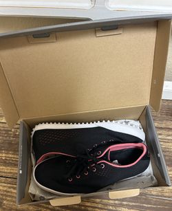 Puma Spikeless Golf Shoes Women’s Size 8 1/2 Black Monolite 