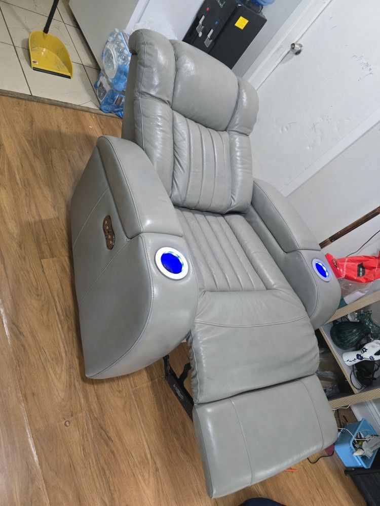 Theater Chairs  Sillones Reclinables. Comodos Y Bonitos