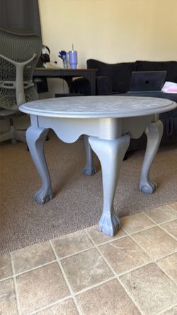 Cute Round Small Coffee Table