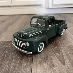 Diecast 1/18 Scale 1948 FORD F-1 PICKUP GREEN ROAD LEGENDS 
