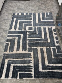 Area rug