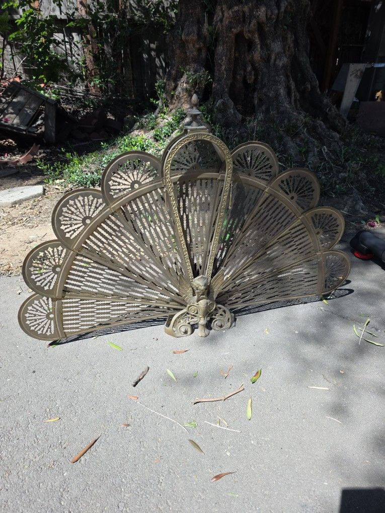 Vintage Brass Medieval Fireplace Screen Brass Fire Screen Vintage Brass Fireguard Griffin Fireguard Brass Bohemian Decor