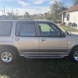 1997 Ford Explorer