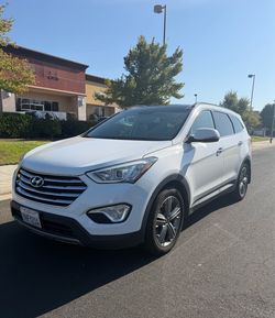 Hyundai Santa Fe SUV White
