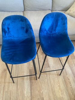 Set of 2 Blue Velvet Bar Stools