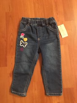 Brand new with tags size 18 month infant jeans. Smoke free home.