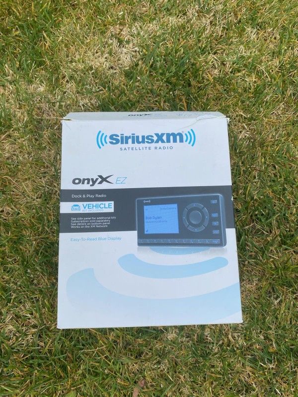 Sirius XM Onyx Ez Satellite Dock & Play Radio Receiver With Home Kit XEZ1H1

