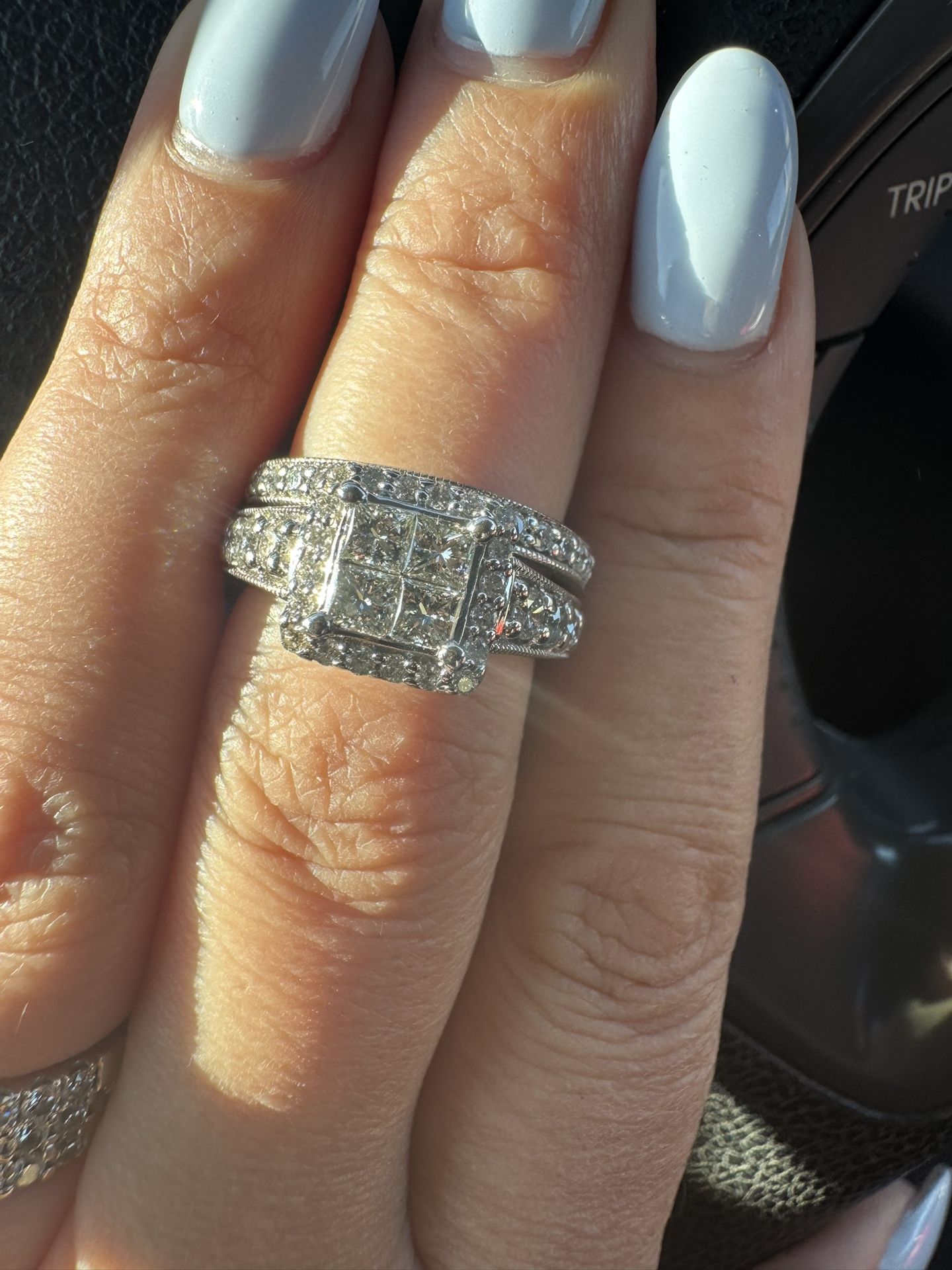 1.57kt 14 Karat Gold Engagement Set