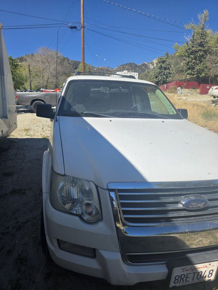 2010 Ford Explorer