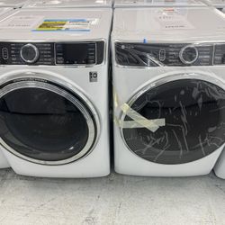 GE Front Load Washer And Dryer Set