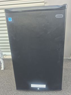 3.0 cu.ft mini freezer