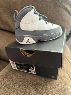 Toddler shoes 6c