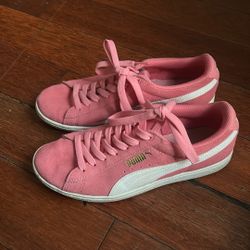 Pink Puma Sneakers 