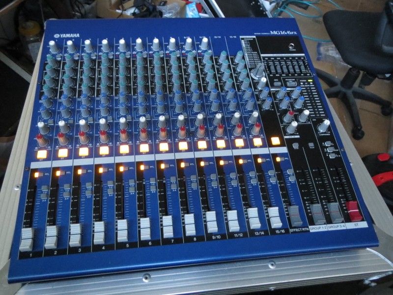 Yamaha MG16/6FX 16 Input 6 Bus Mixer With DSP