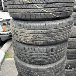 Vendo 195/65/R15 Michelin las 4 por $160