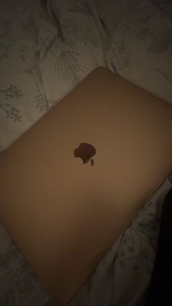 Rosegold MacBook Air