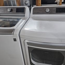 LG Washer And Dryer Electric 
