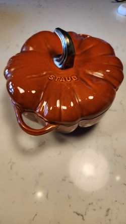 Staub Pumpkin Dutch Oven 3.5qt Cast Iron Cocotte for Sale in Chicago, IL -  OfferUp