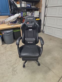 Gaming chair