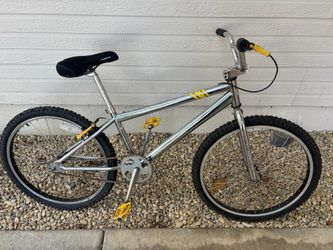 Old school chrome Free agent 24 inch bmx bike