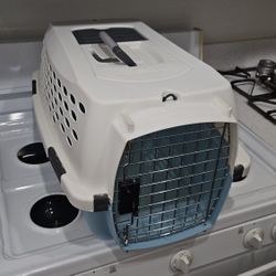 KENNEL CAB ANIMAL CAT CARRIER OUTSTANDING CONDITION