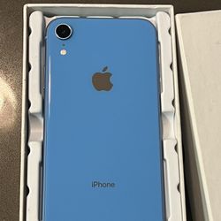 iPhone XR UNLOCKED Like New 