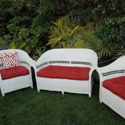 Pier 1 Natural Wicker Indoor Set