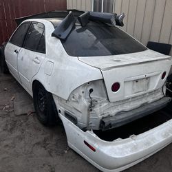 2004 Lexus IS