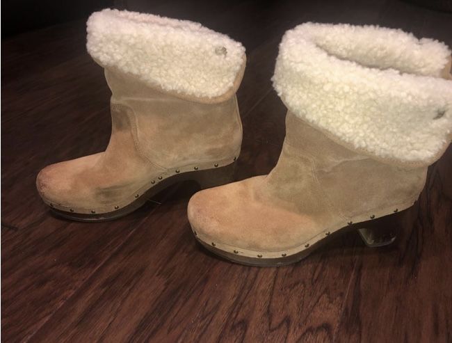 Ugg With Wooden Heel Size9