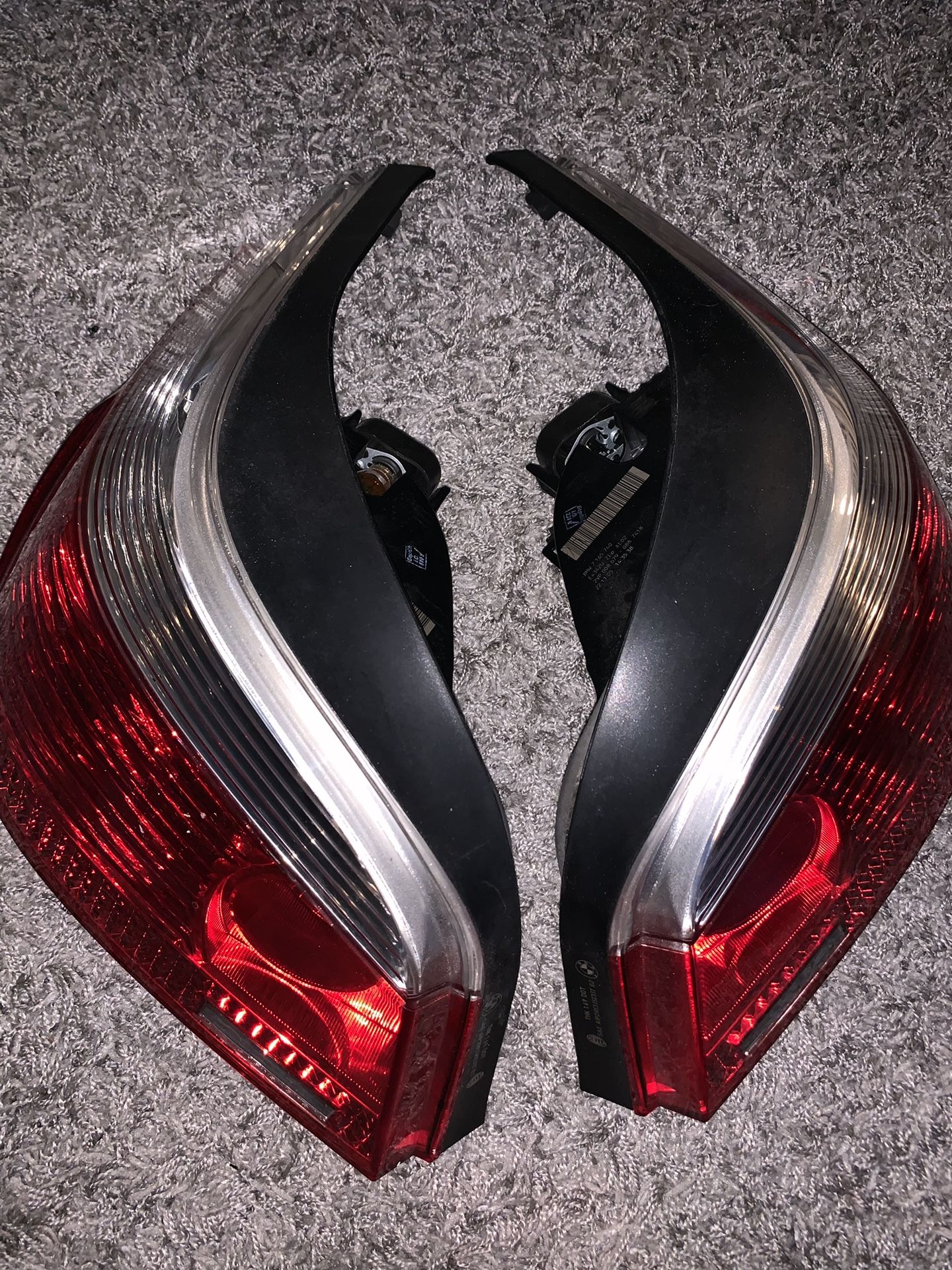 2007 bmw tail light / both sides left and right