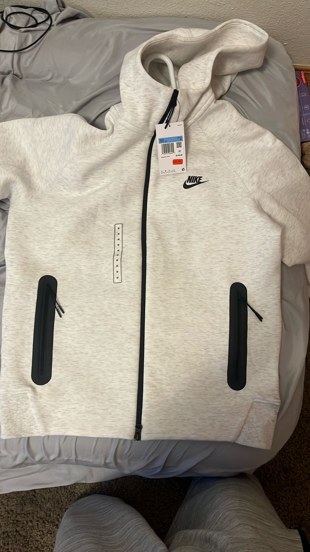 White Nike Tech Fleece