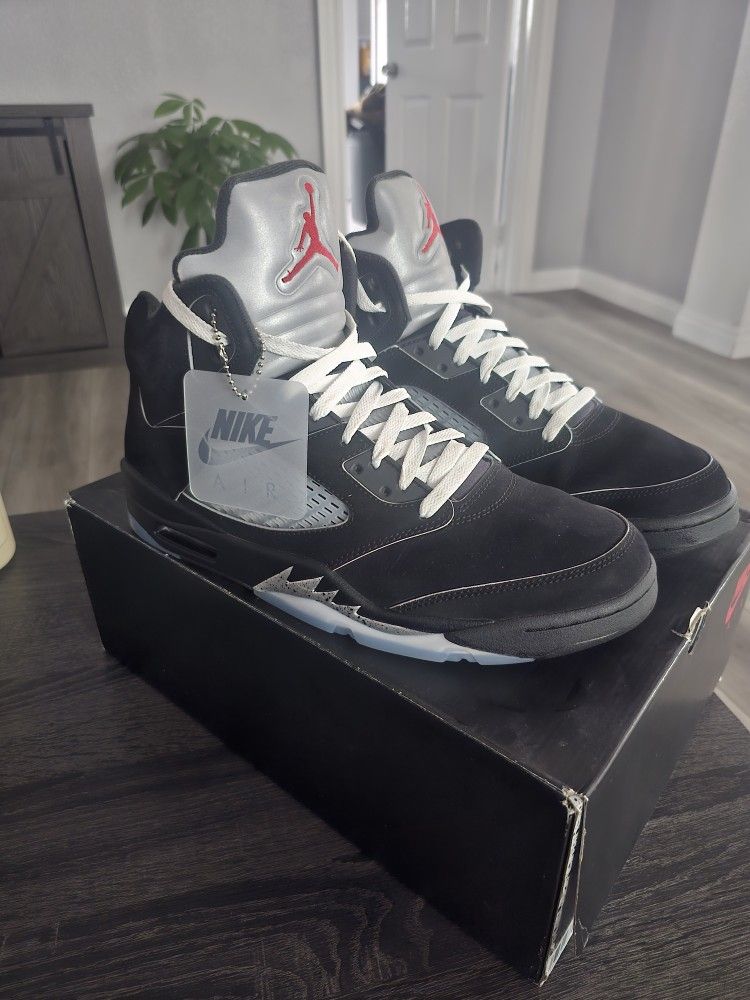 Nike Air Jordan 5 Retro OG Black Metallic Reimagined