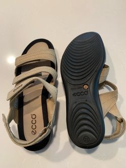 ECCO women sandals  -New