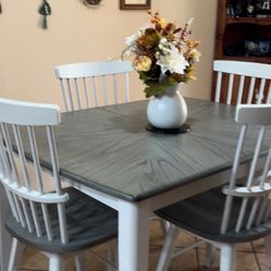 Dining Room Table With Four Swivel Chairs