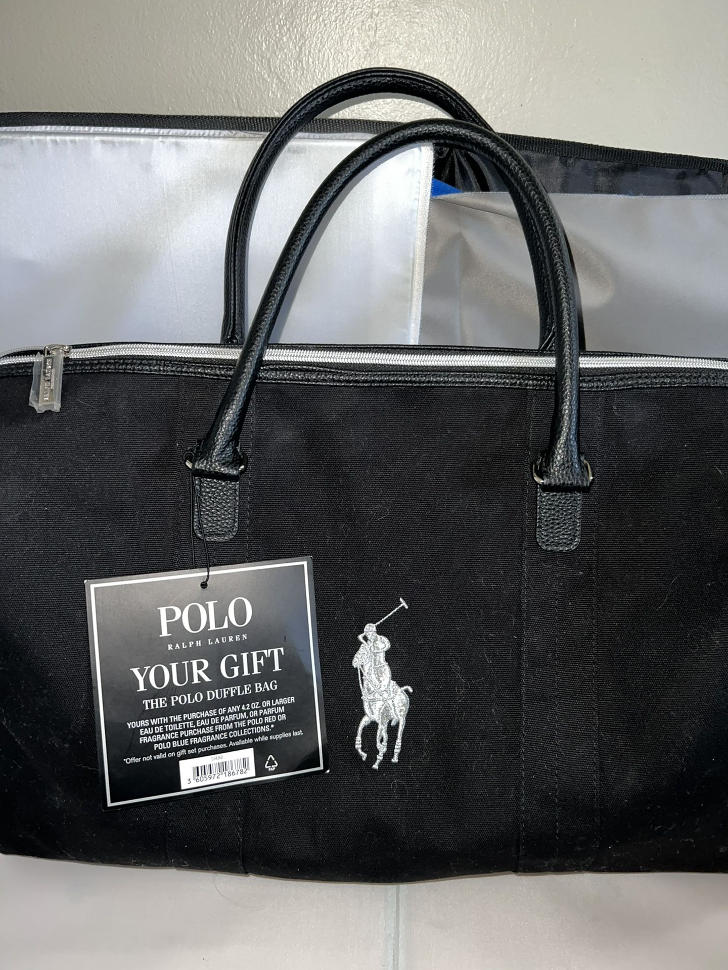 Men Designer Duffle Bag for Sale in Parkdale, OH - OfferUp